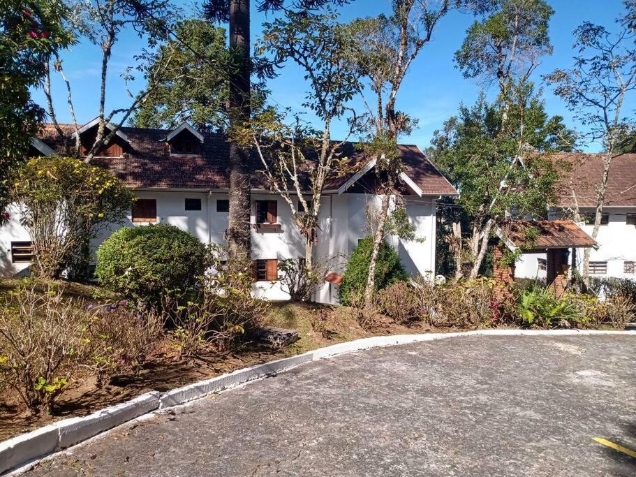 Campos Do Jordao Apto Inteiro Com 3 Quartos エクステリア 写真